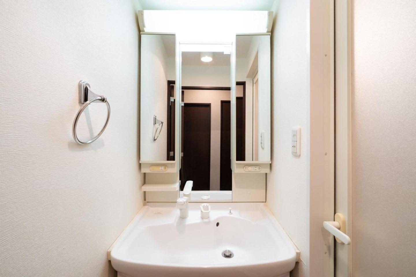 Axia Appartement Osaka Buitenkant foto